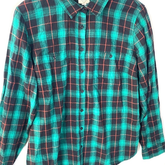 (A3) NEW St John’s Bay flannel longsleeve top, green with orange hints, Size XL - Picture 4 of 7